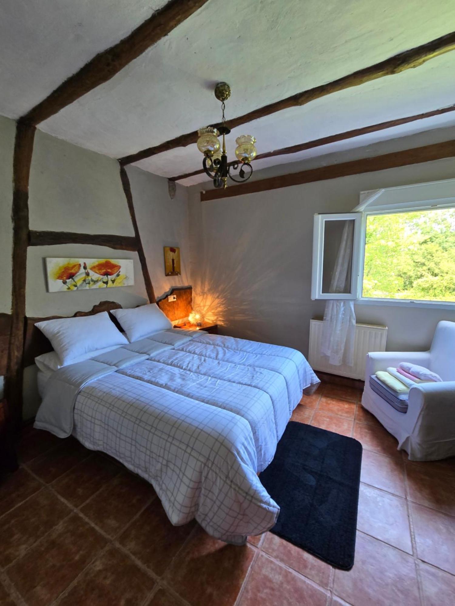 Villa Corias Casona Junto Al Narcea Habitación foto